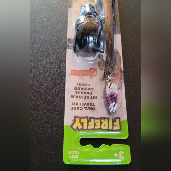 Avengers firefly toothbrush with character cover. - Picture 4 of 4
